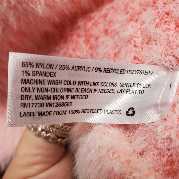 Wild Fable Fuzzy Cropped Sweater XS NWT - Picture 6 of 6